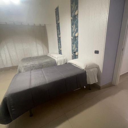 Duomo Family House Apartment เนเปิลส์ ภายนอก รูปภาพ