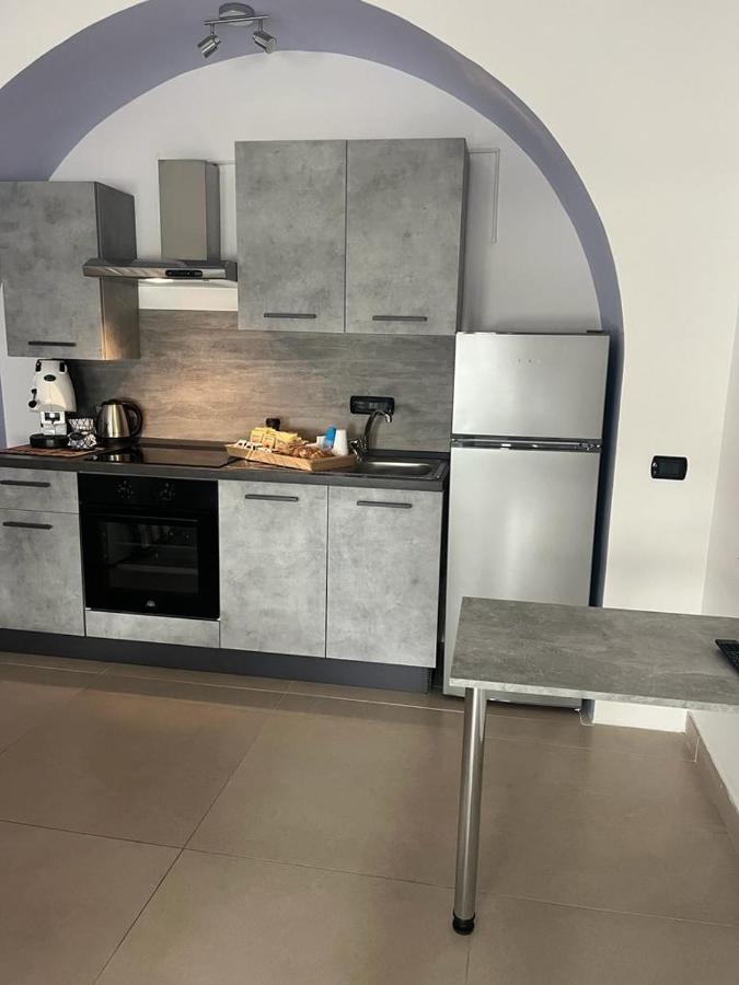 Duomo Family House Apartment เนเปิลส์ ภายนอก รูปภาพ