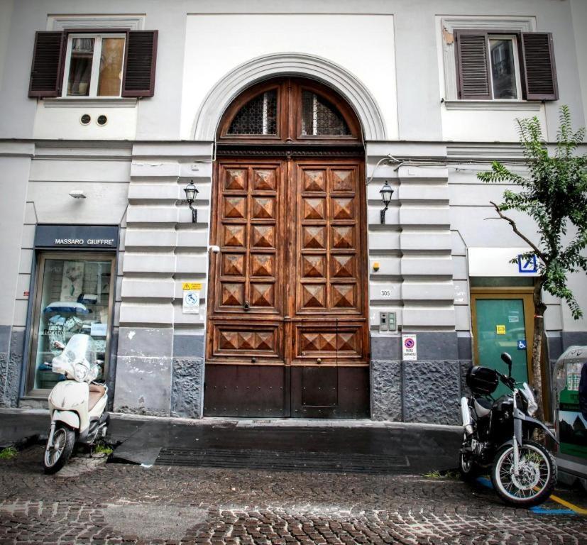 Duomo Family House Apartment เนเปิลส์ ภายนอก รูปภาพ